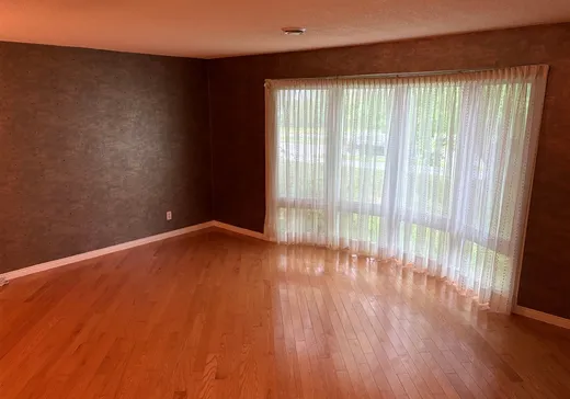 Maison à vendre - 412 Boul. des Hautes-Plaines, Hull, J8Z 1Y9