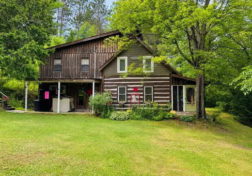 Maison à étages à vendre - 57 Rue de l'Église, Rapides-des-Joachims, J0X3M0