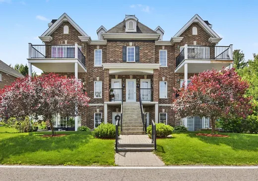 Condo à vendre - 2422 Boul. des Pins, Sainte-Marthe-sur-le-Lac, J0N1P0