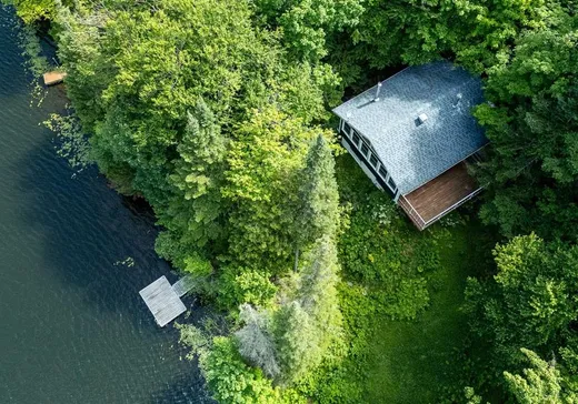 Two or more stories for sale - 227 Ch. des Gais-Lurons, St-Adolphe d'Howard, J0T2B0