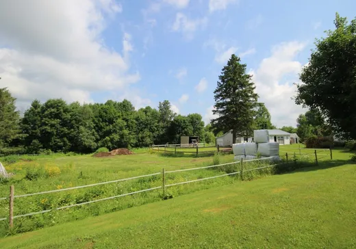 Fermette à vendre - 164 Rg Gaspé, St-Apollinaire, G0S 2E0