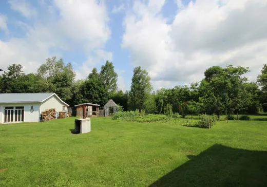 Fermette à vendre - 164 Rg Gaspé, St-Apollinaire, G0S 2E0