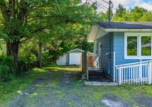 Maison à vendre - 7 Rue John, Stanstead, J0B 3E5