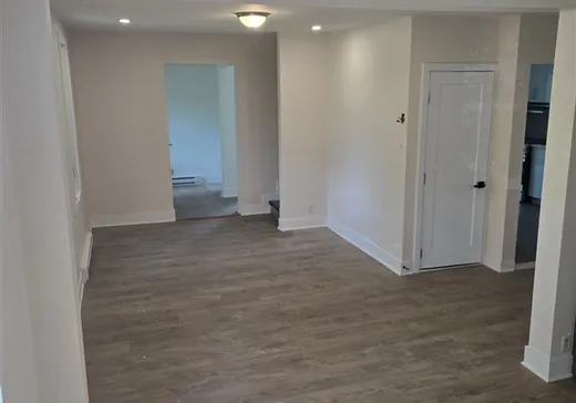 Maison à vendre - 310 Av. Starling, Laval (Auteuil), H7T 0J3
