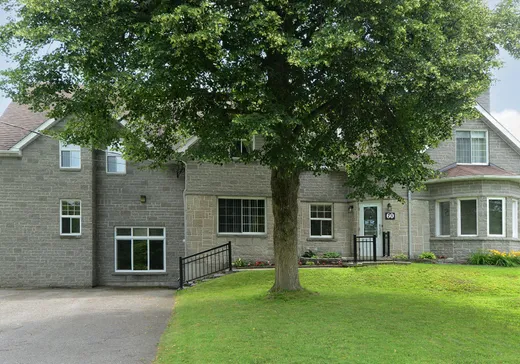 Maison à étages à vendre - 60 Ch. du Fleuve, Coteau-du-Lac, J0P1B0