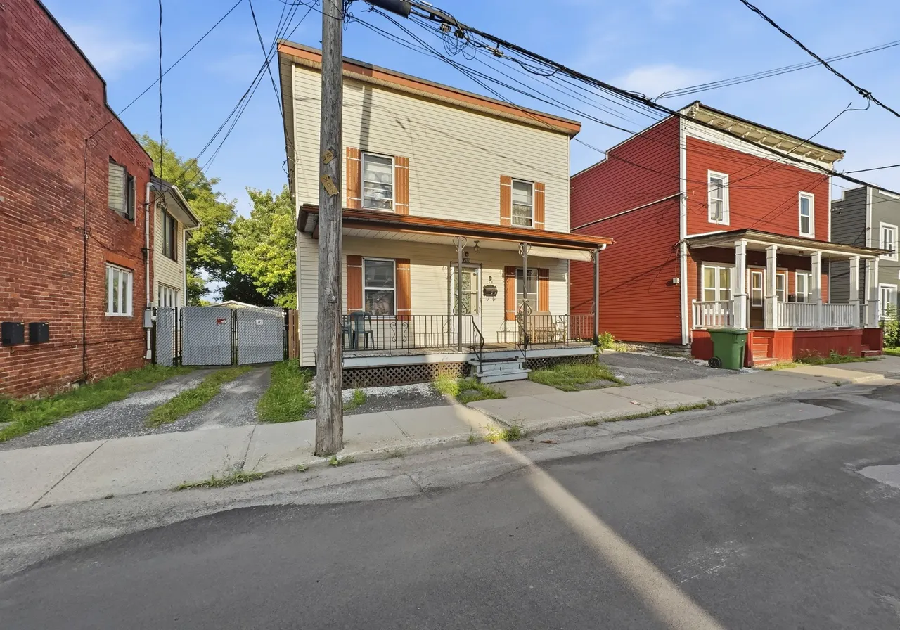 269 Rue Jacques-Cartier N. — photo 3