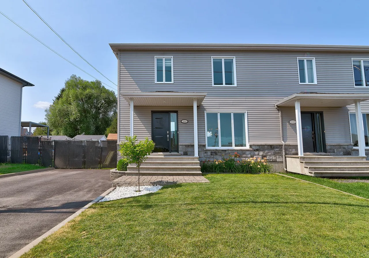 1212 Av. Bédard — photo 1