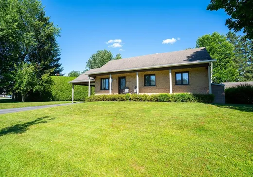 House for sale - 4 Rue Falaise, Victoriaville, G6P 6C6