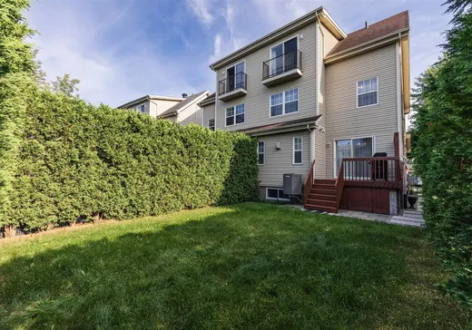 Maison à vendre - 126 Rue Riopelle, Saint-Constant, J5A 0E4