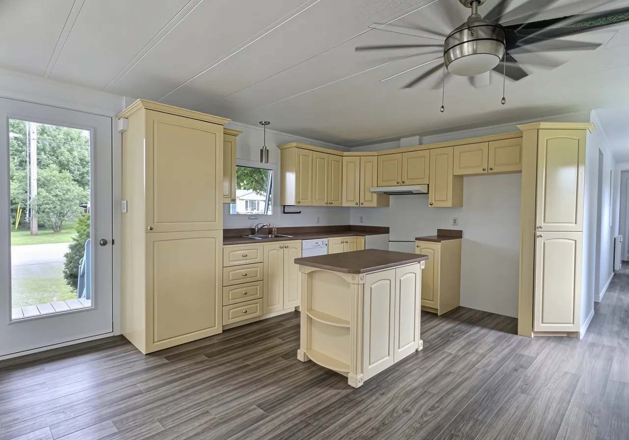 2175 Av. Rousseau — photo 3