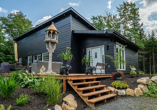 Bungalow à vendre - 470 Ch. d'Entrelacs, Entrelacs, J0T2E0