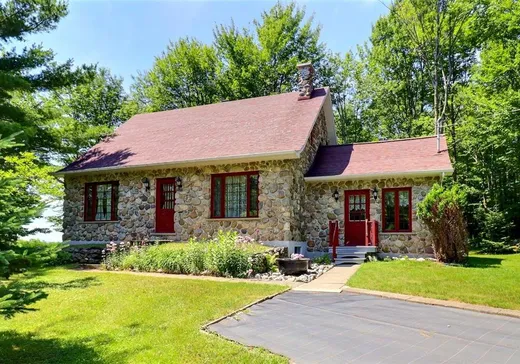 Un étage et demi à vendre - 603 Ch. de Notre-Dame-des-Mères, Sherbrooke, J1C0A7