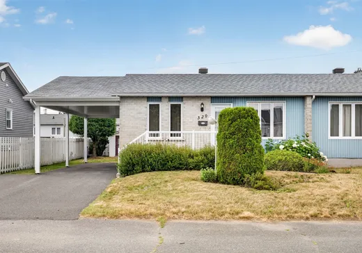 Bungalow for sale - 320 Rue des Jumelles, Drummondville, J2A1P4