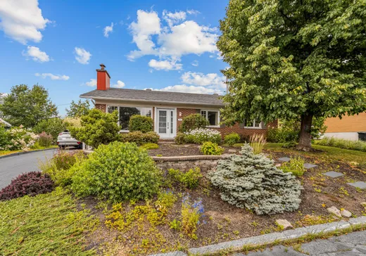 Bungalow for sale - 32 Carré F.-X.-Lemieux, Lévis, G6W1H2