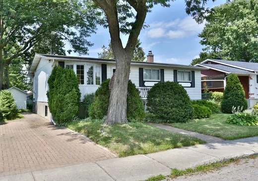 Maison à vendre - 401 Rue Desjardins, Longueuil, J4L 2T3