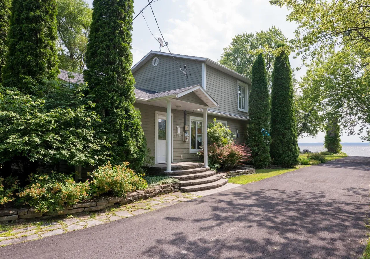 1568 Rue McKimmie — photo 1