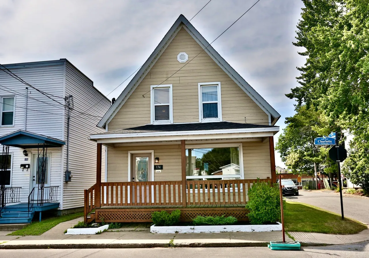 174 Rue Charlotte — photo 1
