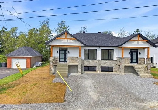 Maison à vendre - 1495 Rue Bernier, Acton Vale, J0H 1A0