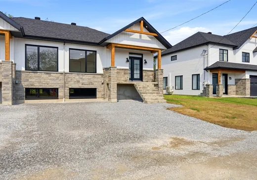 Maison à vendre - 1505 Rue Bernier, Acton Vale, J0H 1A0