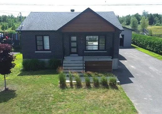 House for sale - 615 Rue du Sauvignon, Drummondville, J2B 0Y7