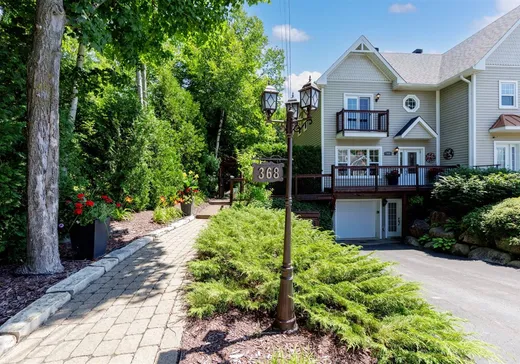 Maison à étages à vendre - 368Z Ch. des Épinettes, Saint-Sauveur, J0R1K0