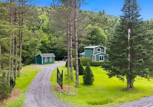 Maison à étages à vendre - 581 Ch. de Coaticook, East Hereford, J0B1S0