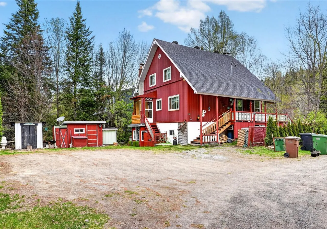 140 Ch. du Mont-Corbeau S. — photo 1