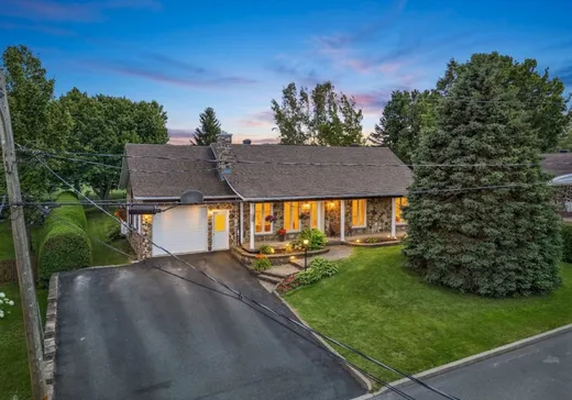 Maison à vendre - 402 Av. du Versant, Sainte-Marie, G6E 2Y9