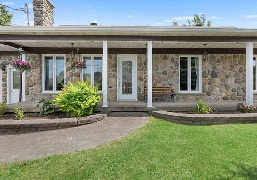 Maison à vendre - 402 Av. du Versant, Sainte-Marie, G6E 2Y9