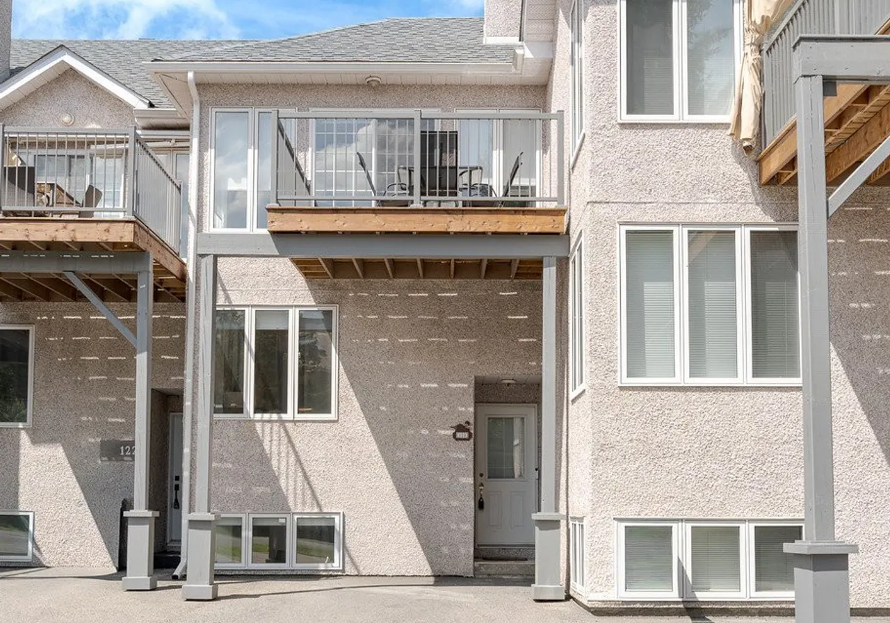 124 Av. Hochar — photo 2