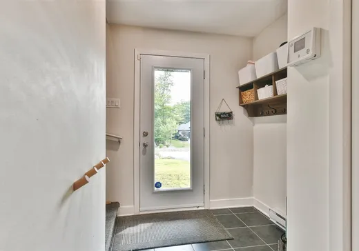 Maison à vendre - 88 Rue de l'Affluent, St-Hippolyte, J8A 0G5