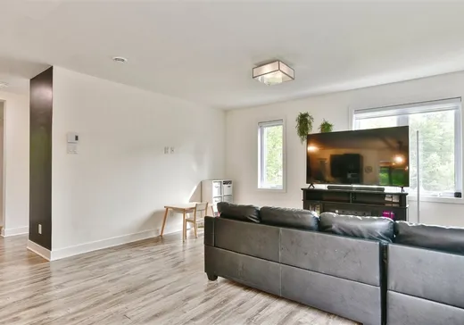 Maison à vendre - 88 Rue de l'Affluent, St-Hippolyte, J8A 0G5