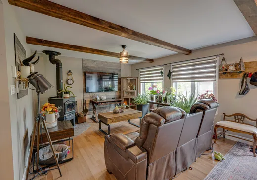 Maison à vendre - 12 Rue Cuerrier, Saint-Polycarpe, J0P 1X0
