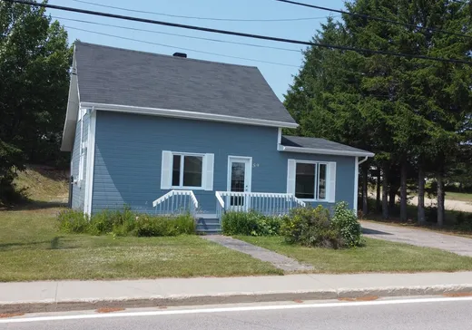 Maison à étages à vendre - 59 Rue St-Marcellin O., Les Escoumins, G0T1K0