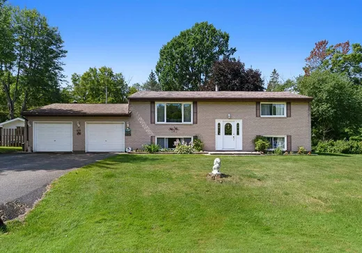 House for sale - 838 Rue Vanier, Bryson, J0X 1H0