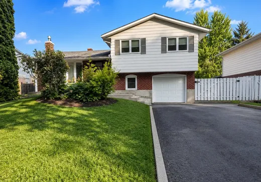 Paliers multiples à vendre - 40 Rue Harmony, Montréal (Ahuntsic/Cartierville), H9J2L7