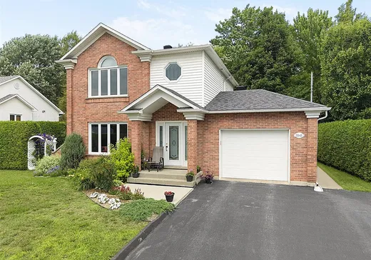Maison à vendre - 3343 Rue Marika, Sherbrooke, J1G 5E2