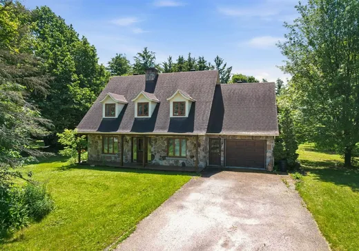 Maison à étages à vendre - 899 2e Rang, Sainte-Clotilde-de-Châteauguay, J0L1W0