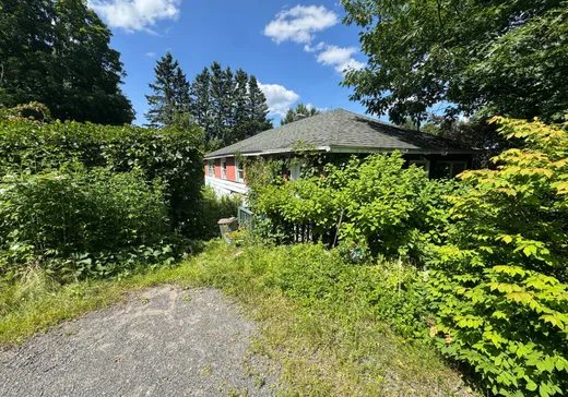 Maison à vendre - 1053 Côte St-Gabriel O., Saint-Sauveur, J0R 1R1