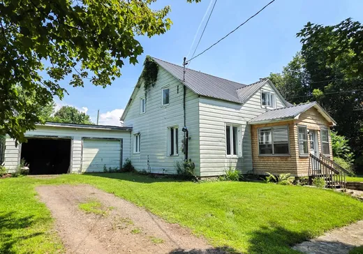 Two or more stories for sale - 486 Route des Outaouais, Brownsburg-Chatham, J8G1V2