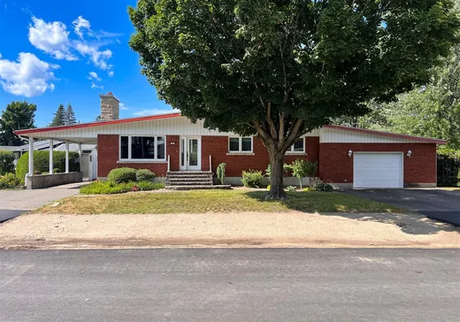 Bungalow à vendre - 4 Rue Richelieu, Victoriaville, G6P2B4