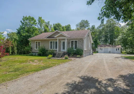 House for sale - 102 Rue des Bouleaux, Val-d'Or, J9P 0C3