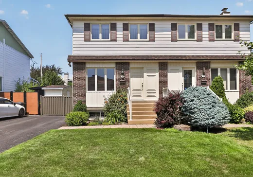 Two or more stories for sale - 337 Rue de Bollène, Laval (Laval-des-Rapides), H7N5L5