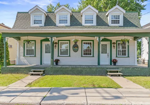 Maison à étages à vendre - 102Z-104Z Rue St-Laurent, Salaberry-de-Valleyfield, J6S6J8