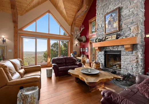Maison à vendre - 2 Ch. du Mont-Maribou, Saint-Sauveur, J0R 1R7