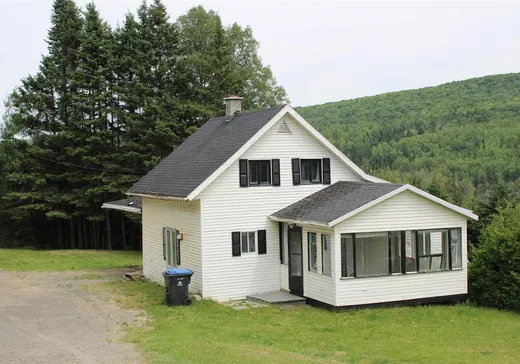 Un étage et demi à vendre - 59 6e Rang E., Rimouski, G0K1T0