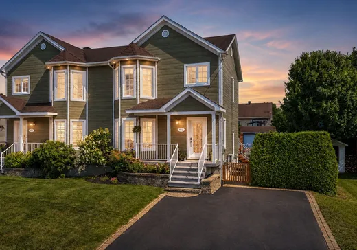 Maison à étages à vendre - 872 165e Rue, Saint-Georges, G5Y0E4