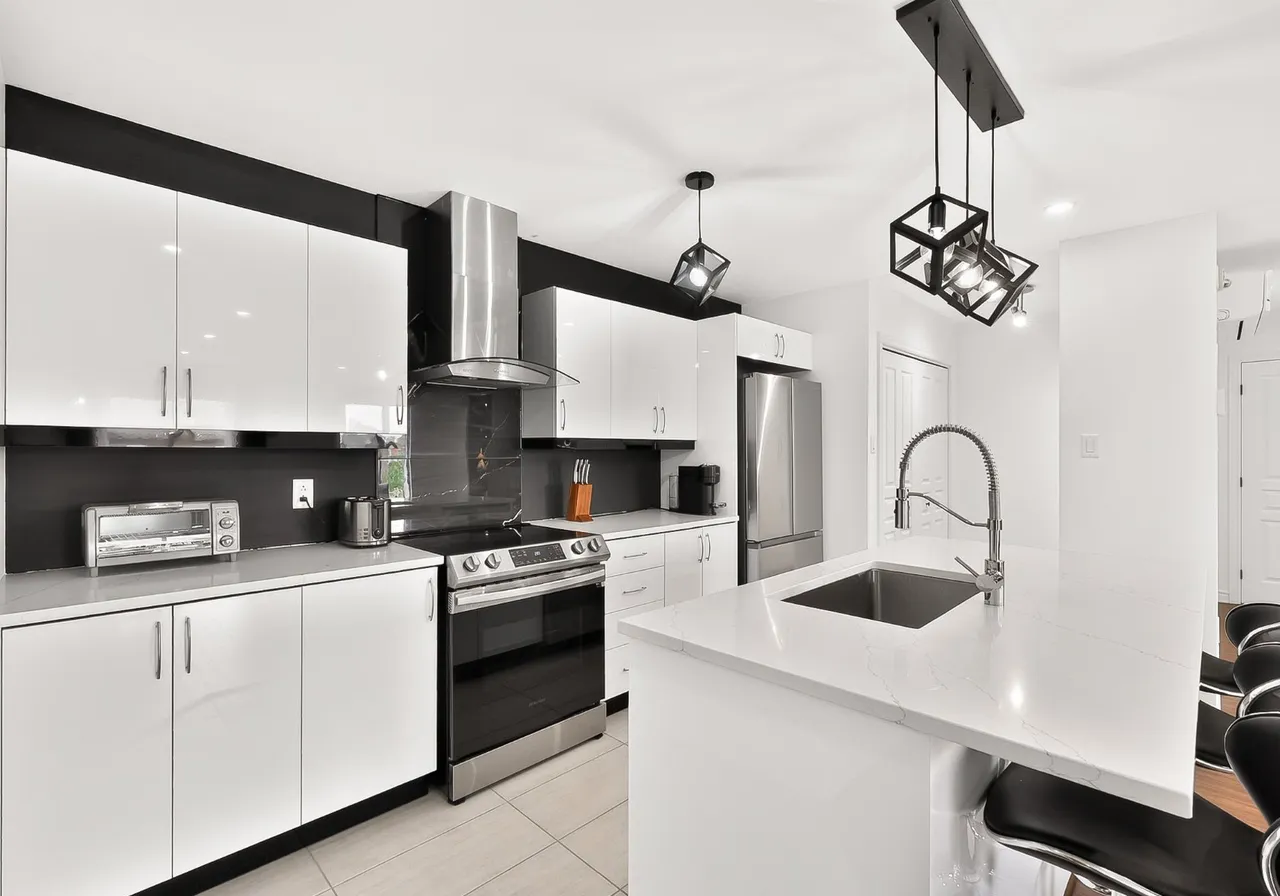 8140 Rue de Londres — photo 3