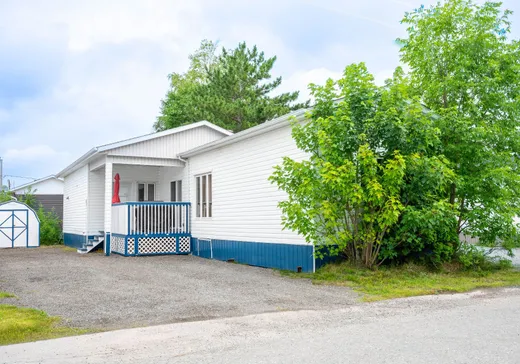 Maison à étages à vendre - 10 Rue Guy, Rouyn-Noranda, J9Y1A5