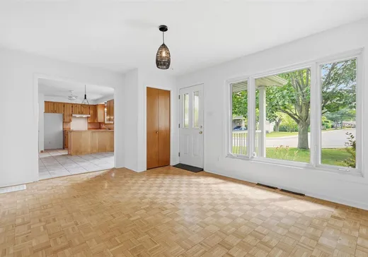 Maison à vendre - 906 Rue Desnoyers, Farnham, J2N 2E4